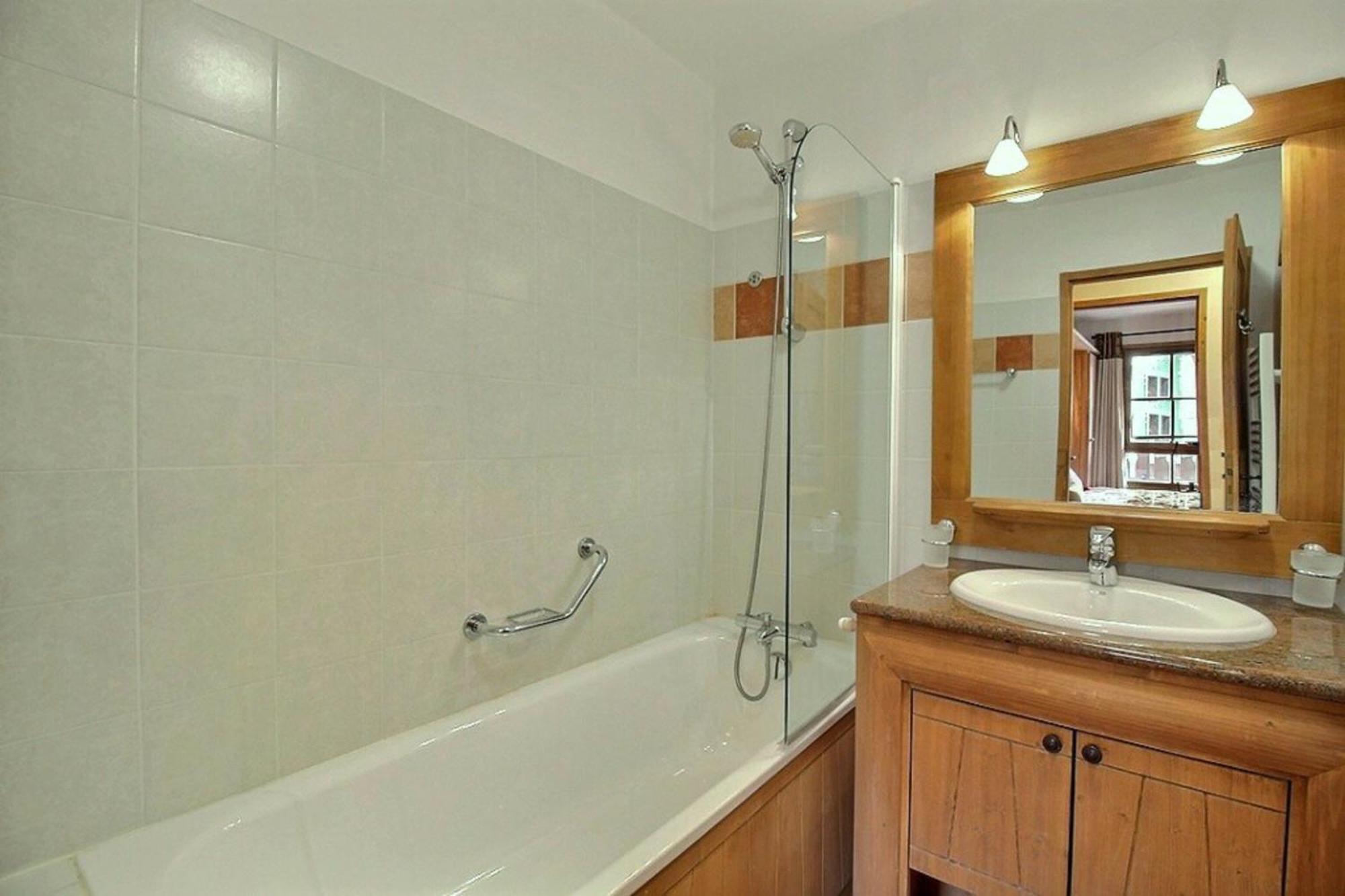 Arc 1950 - Appartement Moderne - Sauna Hammam Jacuzzi - 4 Personnes Les Arcs  المظهر الخارجي الصورة